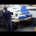 Teclynnau pysgod tyrfa hydrolig servo CNC o ansawdd uchel