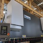 CNC NC awtomatig trydanol awtomatig hydrolig llorweddol llorweddol dur dalen fetel dur a phlygu gwasgwch brêc peiriant pris ar werth